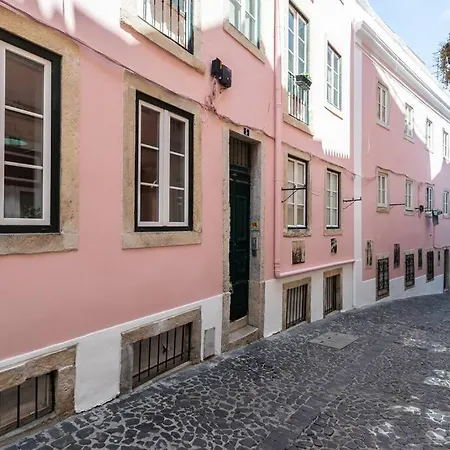 Appartement Mouraria Lissabon